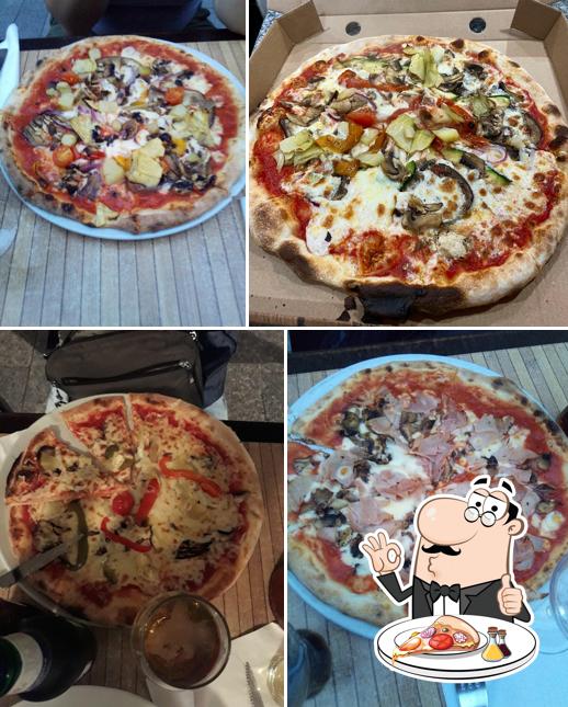 Try out pizza at La Pizzeria da Pasqualino