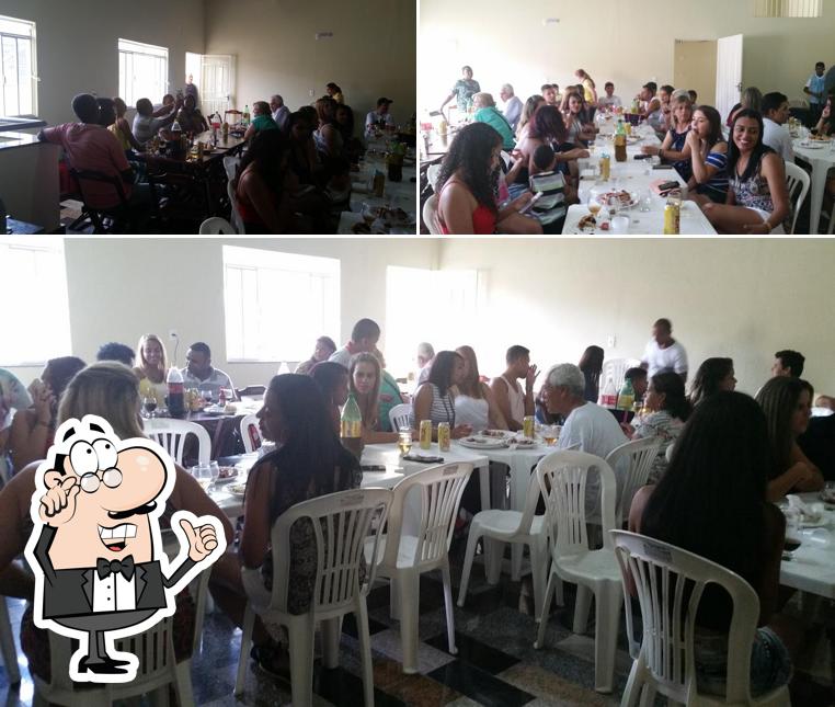 Entre diferentes coisas, interior e mesa de jantar podem ser encontrados no Padaria Nossa Senhora das Dores