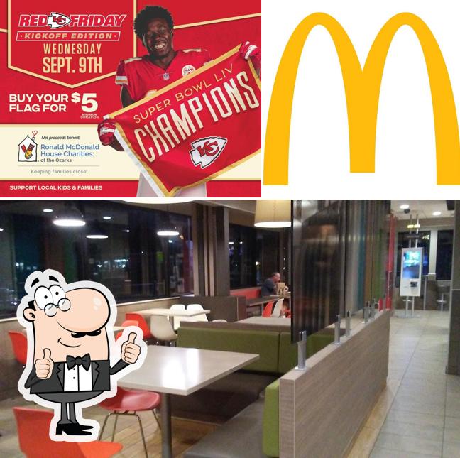 McDonald's in Aurora Restaurant menu and reviews