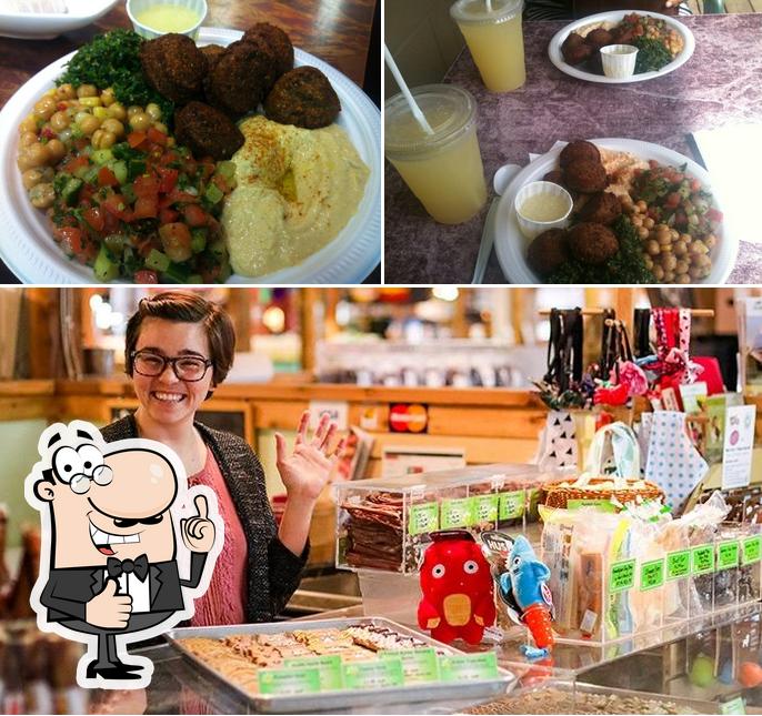Bon APetTreat! Pet Store & Bakery CFM South, 510 77 Ave SE in