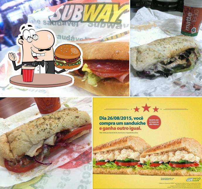 Experimente um hambúrguer no Subway