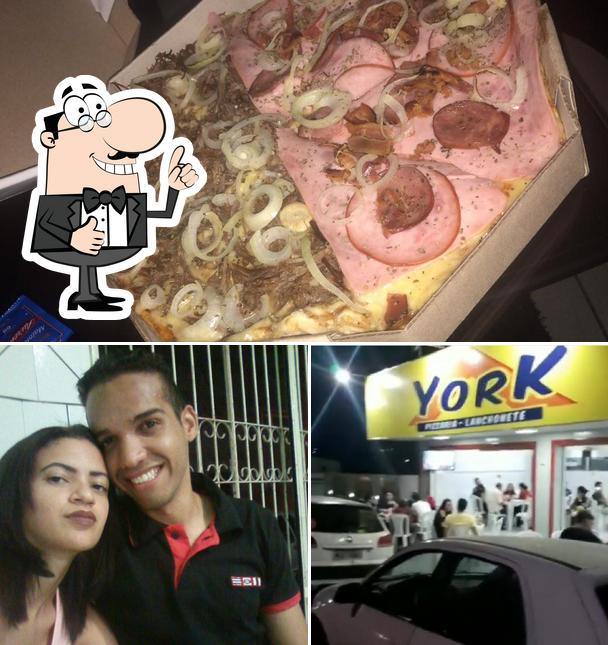 See this pic of York Pizzaria e Lanchonete