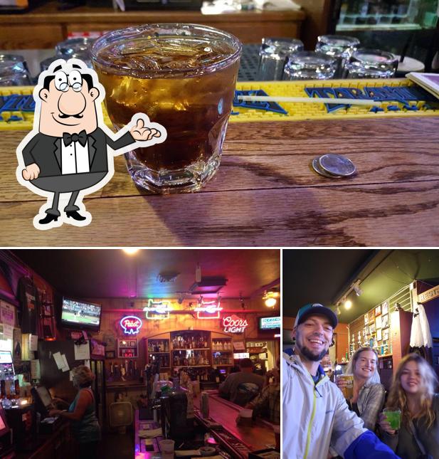 Double R Bar & Grill, Rogue River - Restaurant menu, prices and reviews