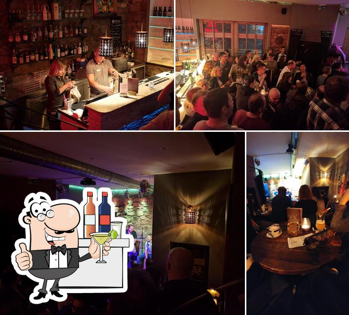Moments Aschaffenburg pub & Bar, Aschaffenburg Restaurantspeisekarten