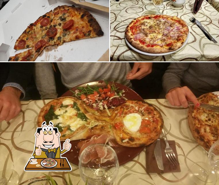 Scegli tra le svariate varianti di pizza