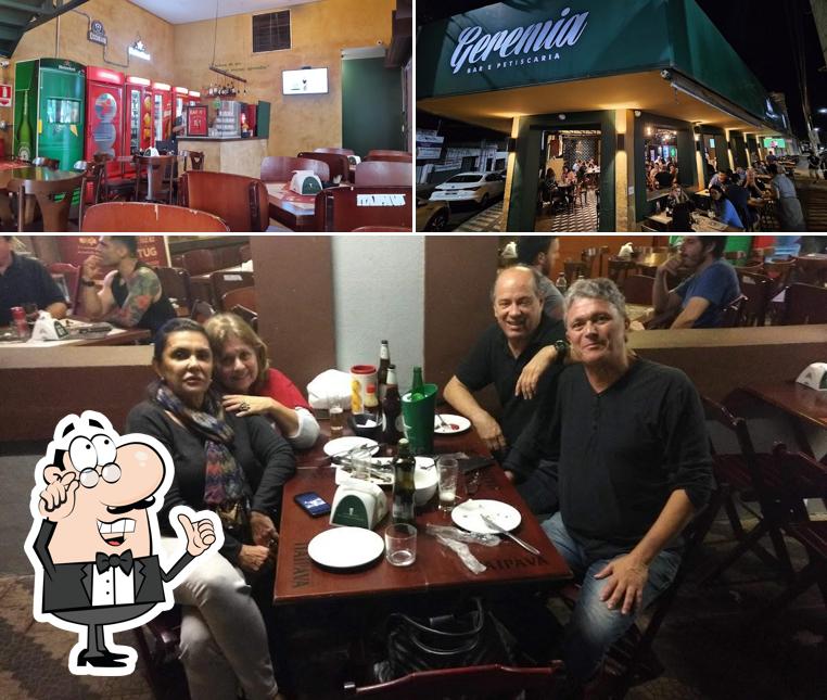 A imagem a Geremia Bar e Petiscaria’s interior e exterior