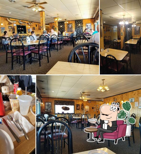 Freddie's Family Restaurant in Mora Restaurant menu and reviews