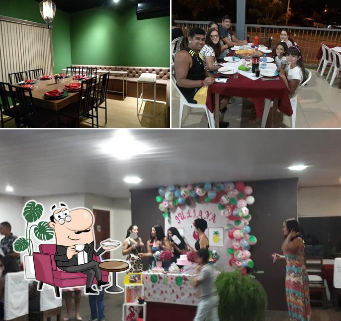 Veja imagens do interior do D´napoles pizzaria