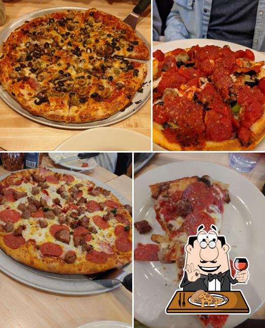 Old Chicago Pizza in Logan Restaurant menu and reviews