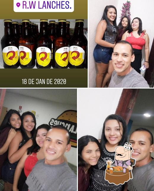 R.W Lanches