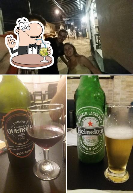 Esta é a foto ilustrando bebida e exterior no Pizzaria Queiróz