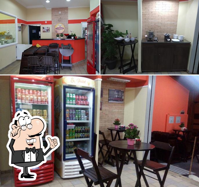 Veja imagens do interior do Sr Pastel - Panquecas - Esfihas - Omeletes - Macarrão