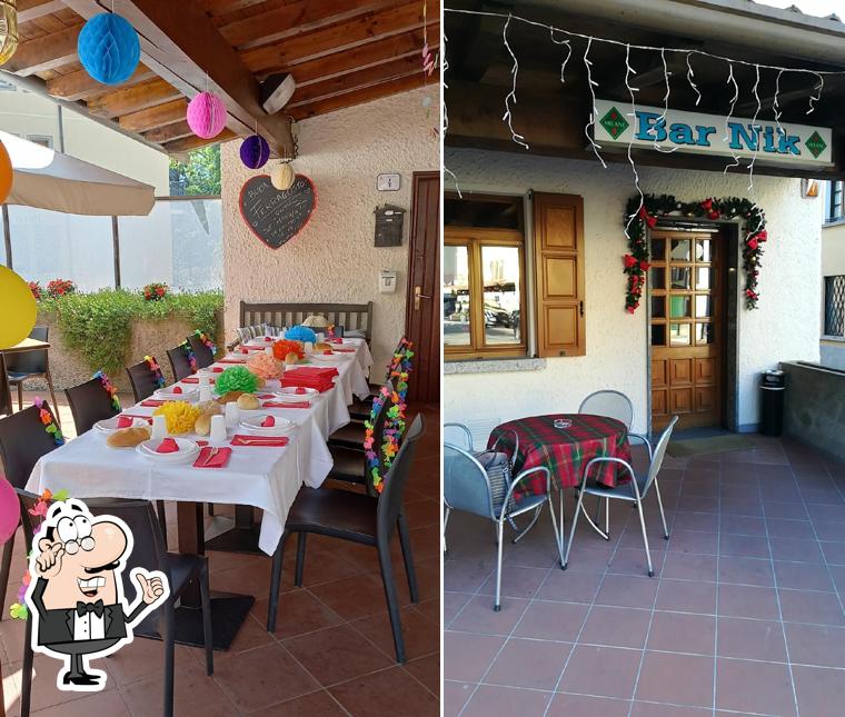 Siediti a un tavolo di Bar Nik