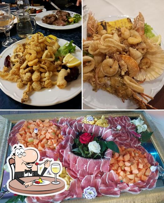Platti al ristorante falco d'oro snc