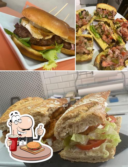 Get a burger at Restaurante - Arroceria La Crianza