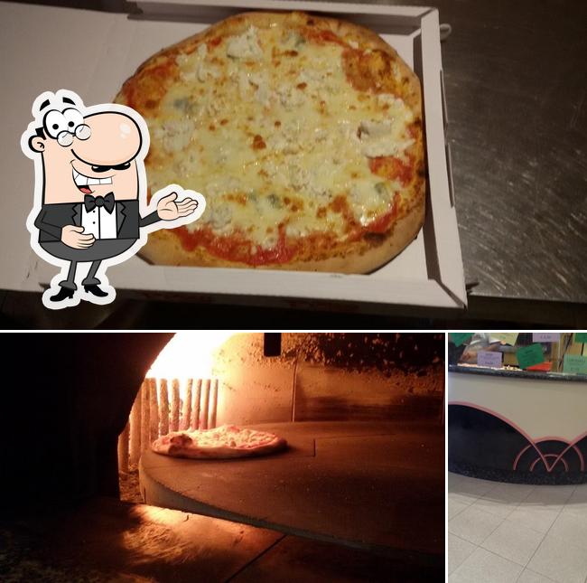 Guarda la immagine di Pizzeria S. Francisco di Coatti Marta - Consegna a Domicilio