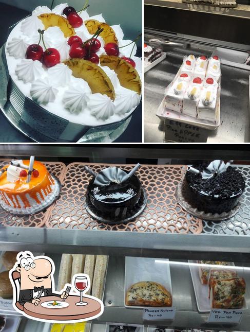 Cakes And Chocolates( Amount Written In The Menu)( Fresh Homemade ) at Rs  500/kg | Sahajanand Foodies Zone in Bengaluru | ID: 23421857591