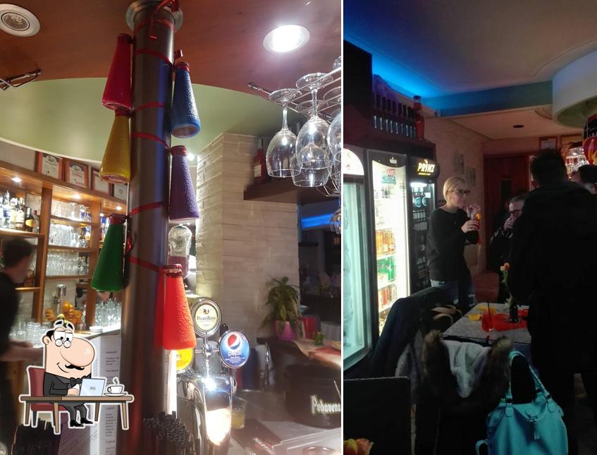 Siediti a un tavolo di Bar Stadio