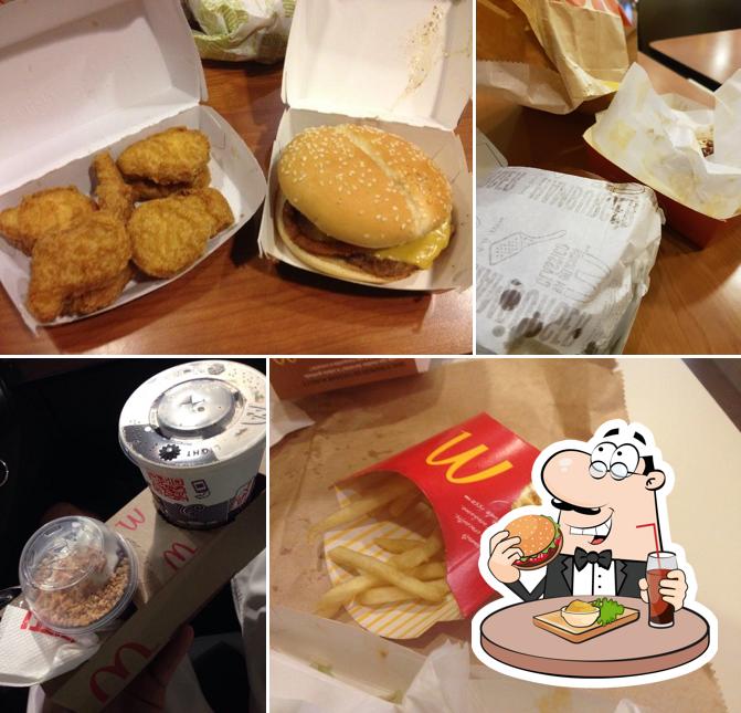 Hambúrguer em McDonald's - ACM