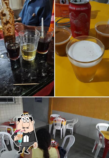 The image of Trailer da Carminha’s drink and interior