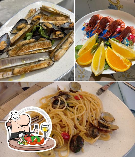 Scegli tra i molti prodotti di cucina di mare offerti a Ó Paravisiello