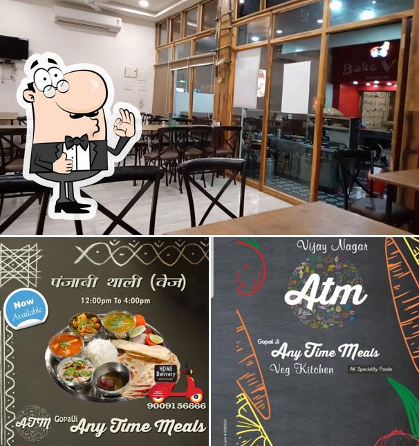 Look at this picture of Chai pe baat cafe