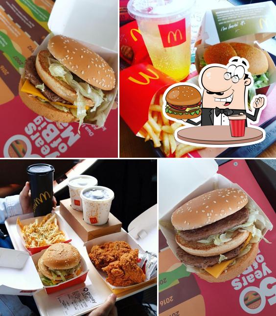 Try out a burger at McDonald's - Setiabudi Bandung