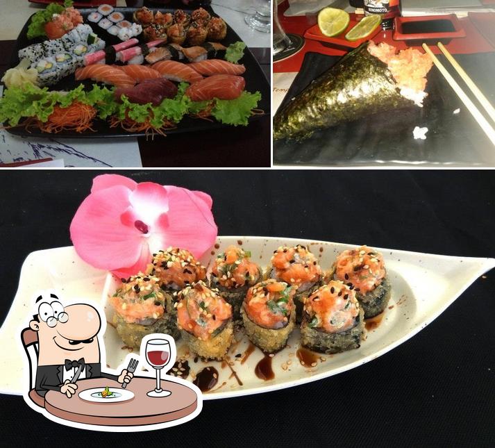 Platos en Jiro Sushi