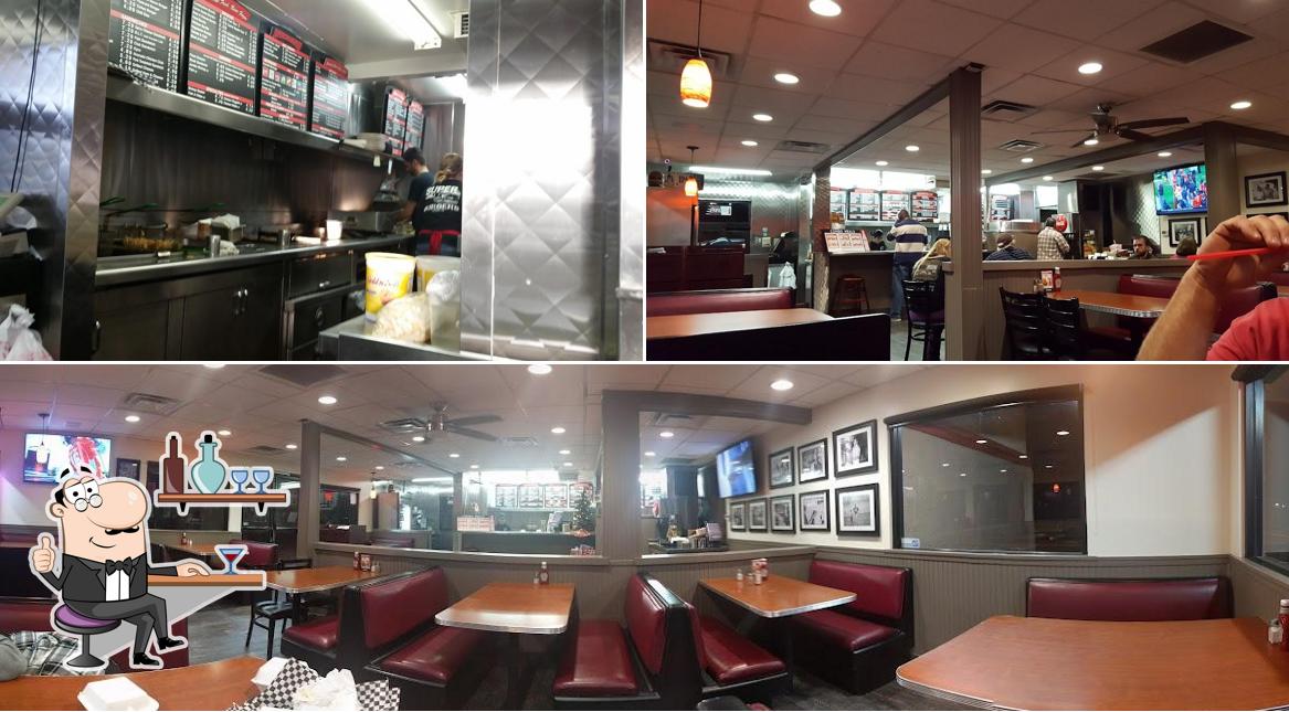 Super Chili Burgers in Chino Restaurant reviews