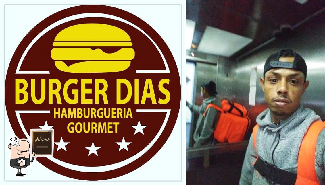 See this pic of Burger Dias