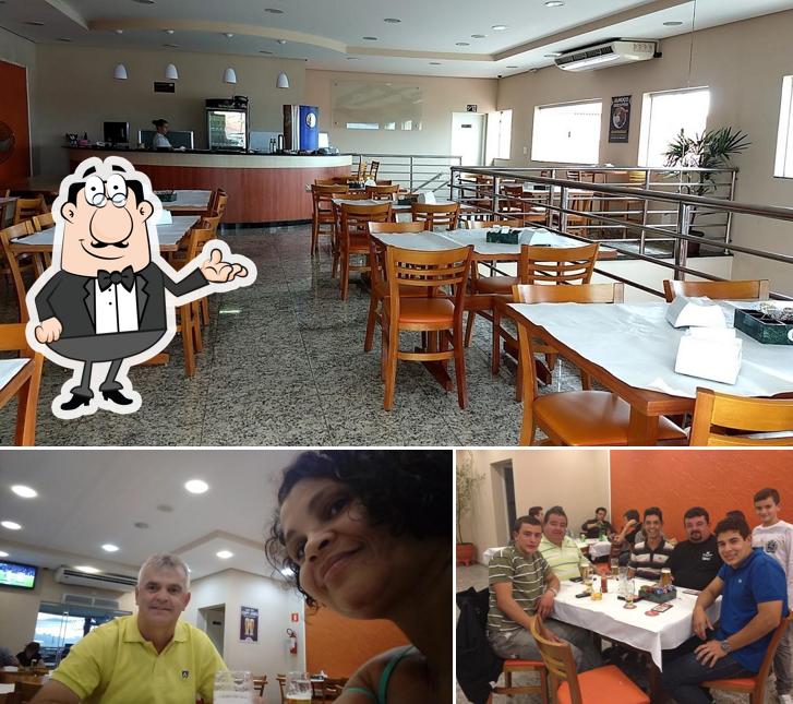 Veja imagens do interior do Confeitaria Santa Luzia