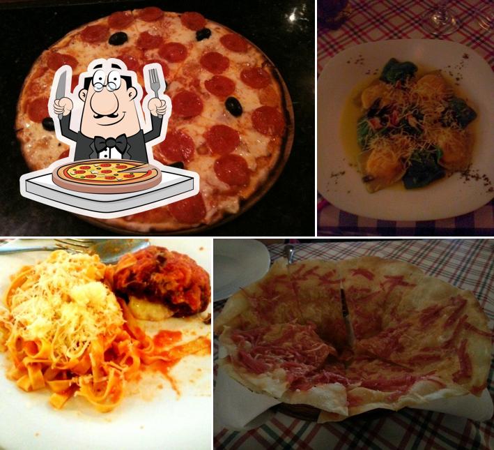 Escolha pizza no Cantina di Napoli