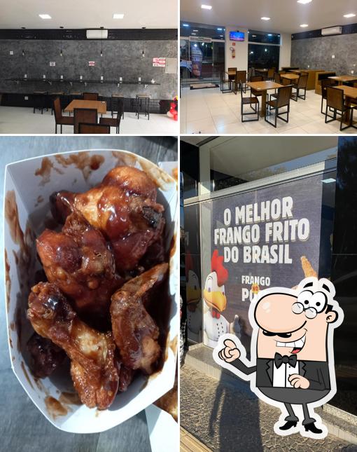 Entre diferentes coisas, interior e comida podem ser encontrados no Frango no Pote