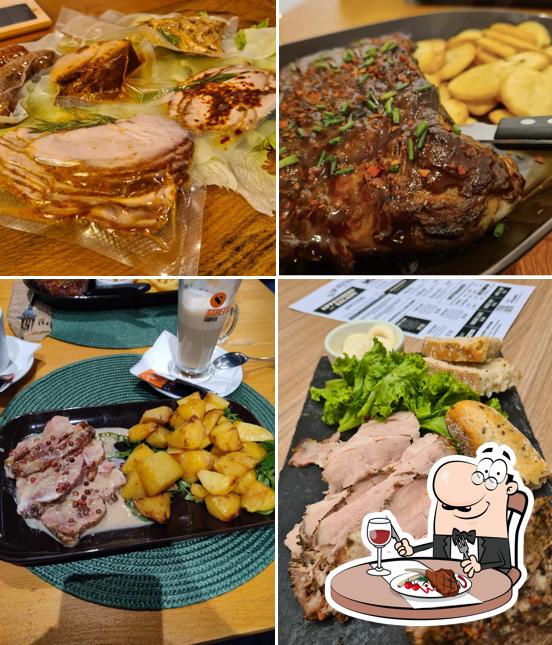 Slow Restaurant, Smoked Meat sert des repas à base de viande