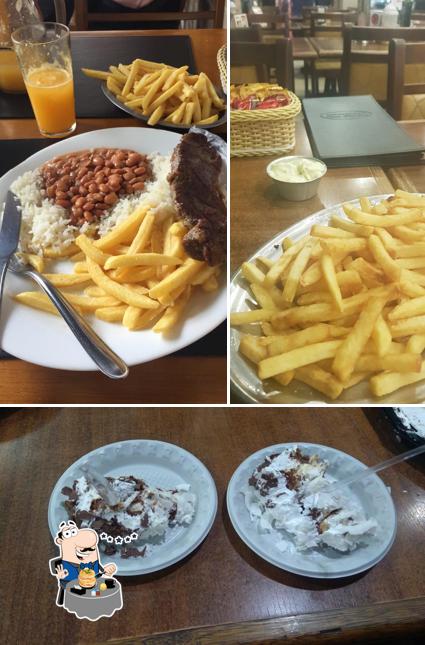 Comida em Restaurante e Lanchonete Nova Pinheiros