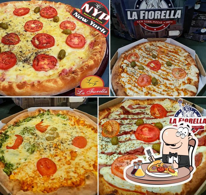 No Pizzaria La Fiorella - New York, você pode degustar pizza