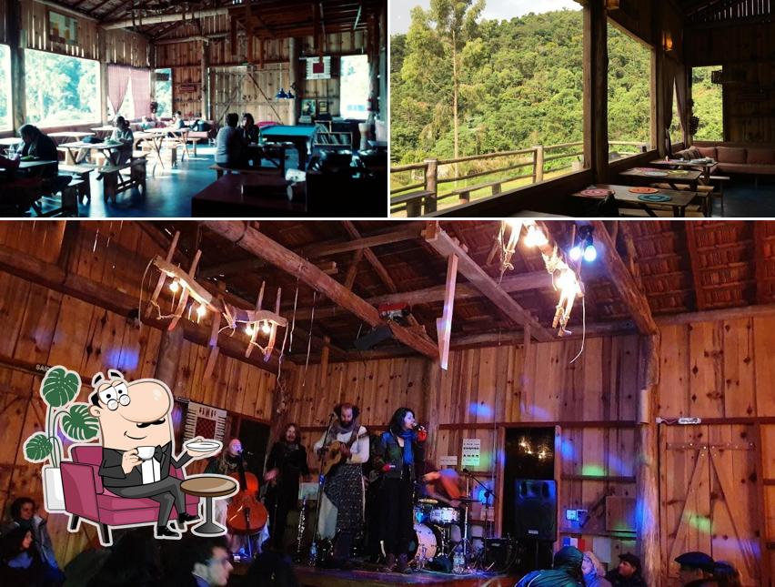 Veja imagens do interior do Libertas Atrás do Alto