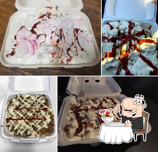 Best chicken poutine in Oakville restaurants, winter 2024 Restaurant Guru