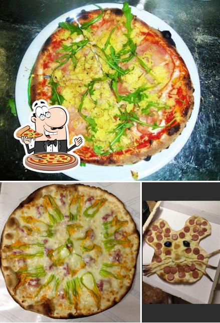 Get pizza at Sapore di Pizza