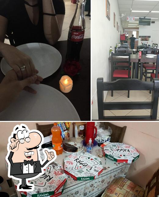 O interior do Pizzaria Riggio's