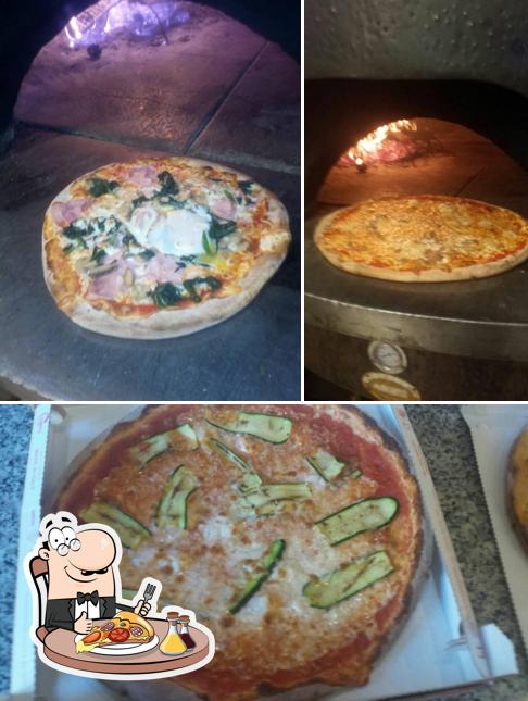 Scegli una pizza a Rostipizza di Francesco Castorini