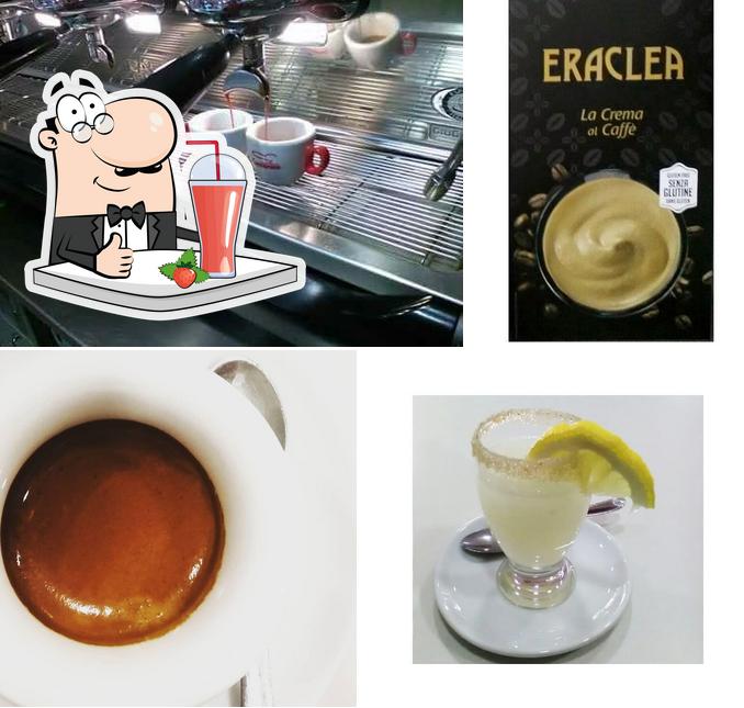 Goditi un drink a Gelateria Matteo Srl