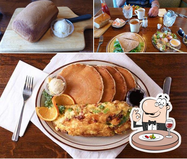 Hale's Restaurant & Lounge in Hillsboro Restaurant menu and reviews
