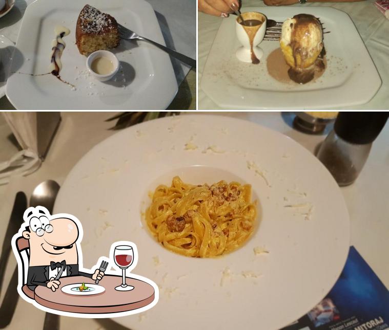 Platos en Café das Artes