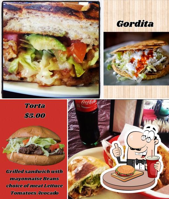 Taqueria Leon in Rosenberg Restaurant menu and reviews