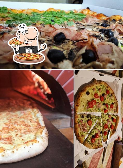 Ordina tra le svariate varianti di pizza