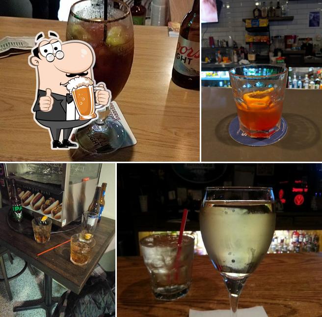 Find the best place to eat in Quartz Hill, winter 2024 Restaurant Guru