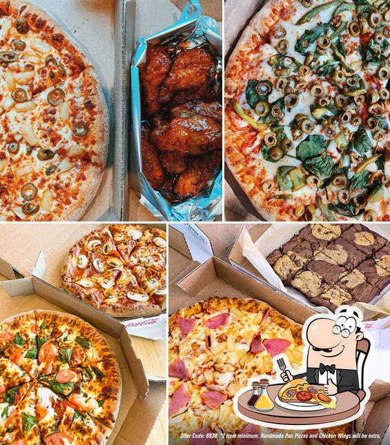 Domino's Pizza in Bedford Restaurant menu and reviews