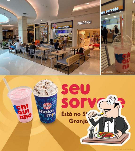 A imagem da comida e interior a Chiquinho - Shopping Granja Vianna