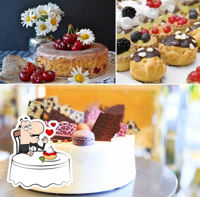 Tout Le Monde Di Schiavone